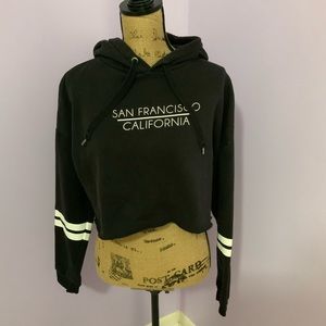 H&M Divided Crop Hoodie San Fran Cali Black Sz L